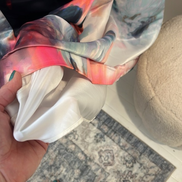 Parker Black Elegant Strapless Floral Gown size 2. In perfect condition! - Picture 10 of 11